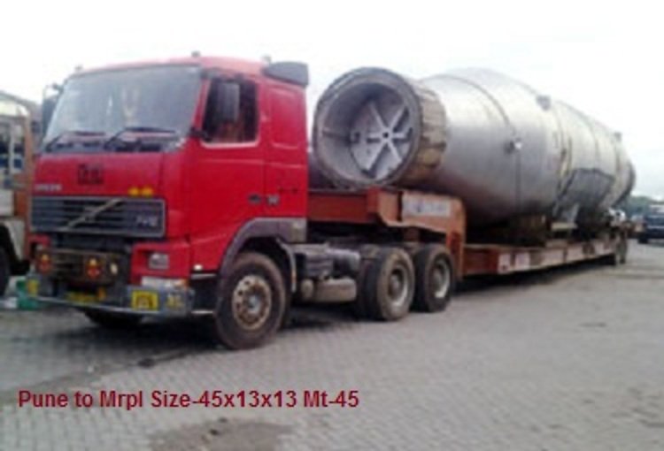 Pressure vessel transported Pune to MRPL, size 45x13x13 ft, 45 MT